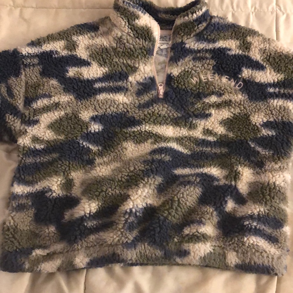 Camouflage with pink very cute size medium kids